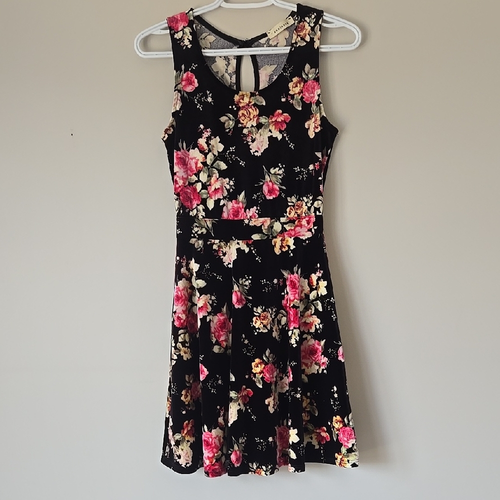 Floral Velvet Sleeveless Dress